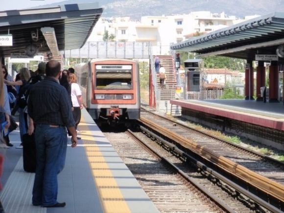 Piraeus bound Metro train pulling into Neratziotissa station.
