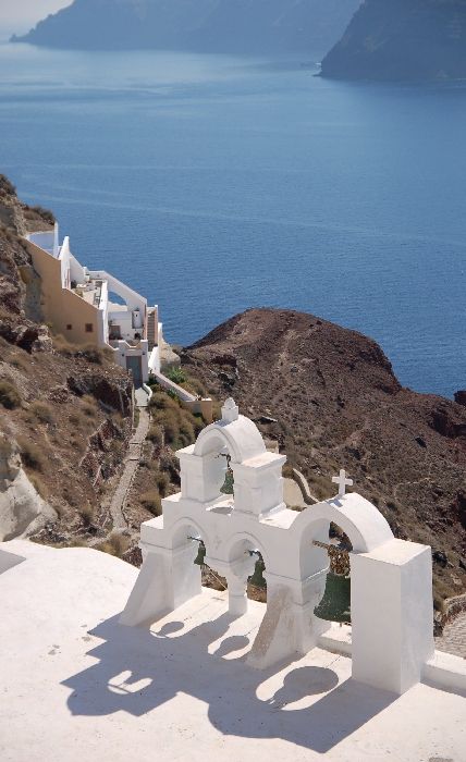 Santorini - a kitshy guide pic