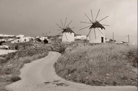 Ios - windmills in Chora