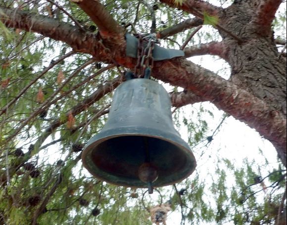church bell in the tree
Ag.Athanassios, Ligourio