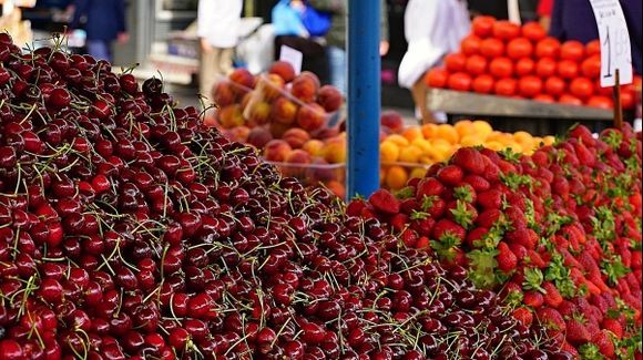 These cherries and strawberries are good and sweet...Monastiraki