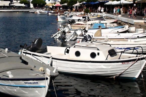 Agios Nikolaos - walk around the city -freshwater lake Voulismeni in the center town