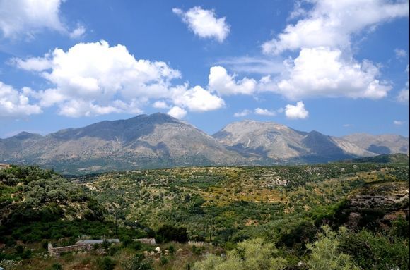 Kouloukonas Mountains