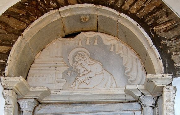 detail of fountain in Kardiani; Mother of God giving baby Jesus water from the fountain in a gesture of absolute tenderness