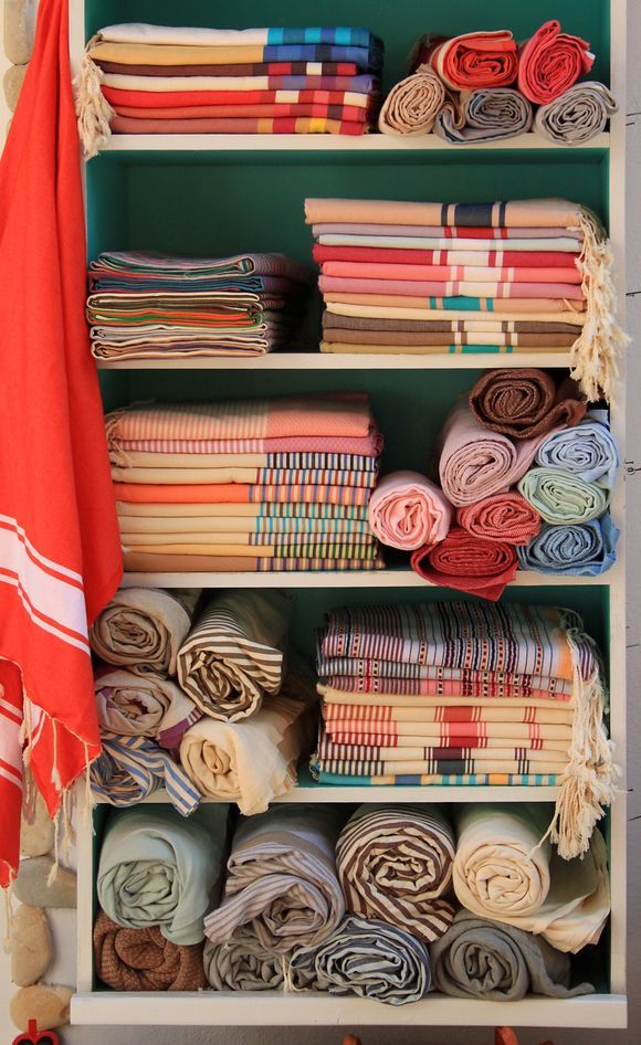 Colored fabrics in a shop