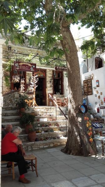 Apiranthos, Naxos.