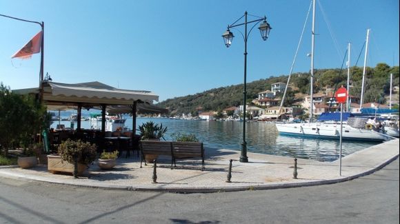 Meganisi (Vathy port)
