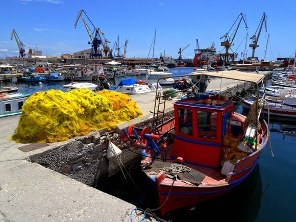 Shipyard, Syros town harbour