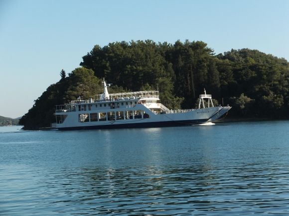 nidri to meganisi ferry