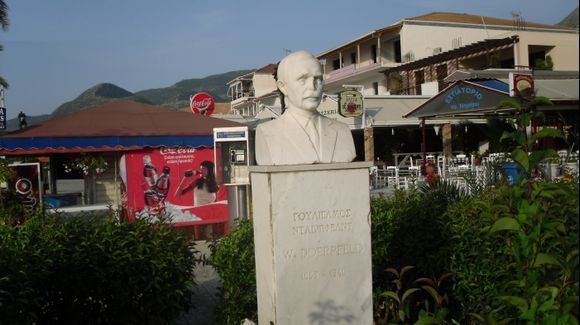 Bust of Dorpfeld