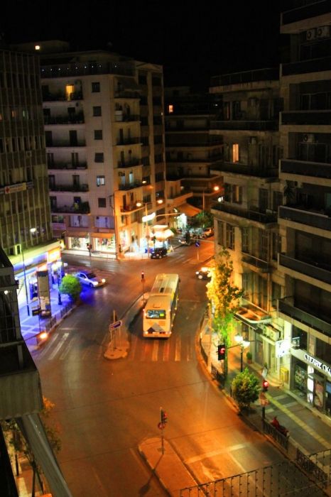 Pireus by night (2)