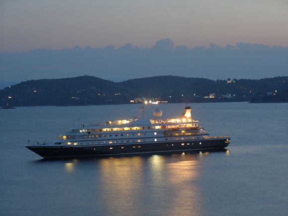 Skiathos luxury cruise