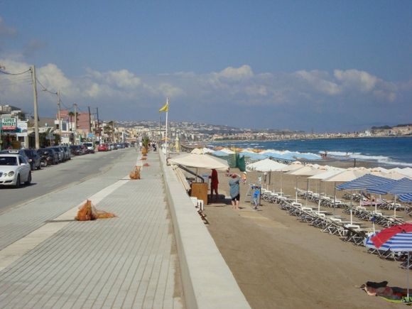 Beach Road in Rethymno