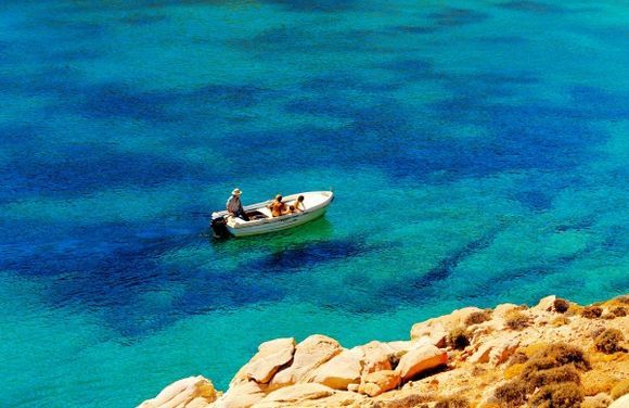 Trasparent waters at Agios Sostis