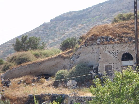 Old cave house in Finikia