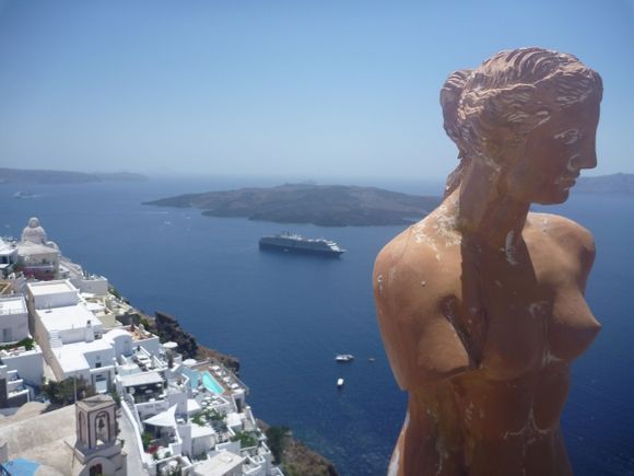 In one of the cliff perched bars, we met this lady.