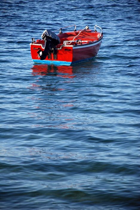 red boat, Platanias, Pelion