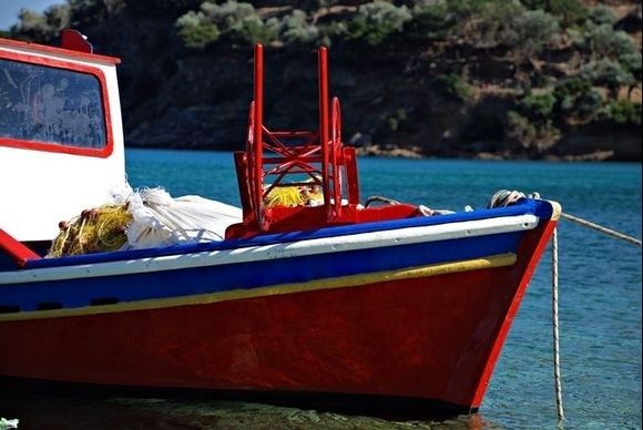 red boat, Limnionas, Samos