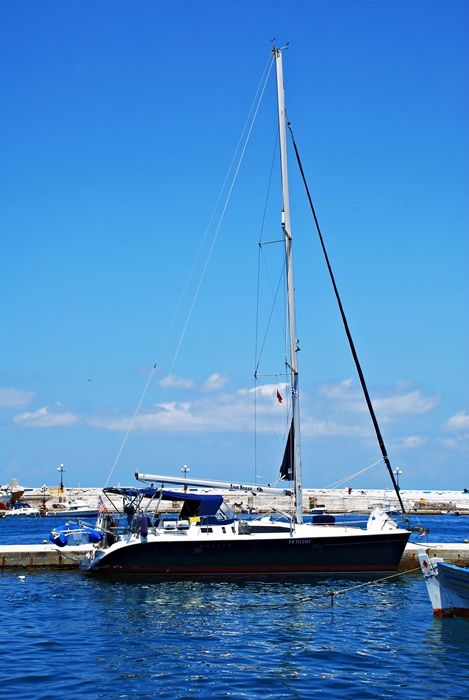 slim silhouette, Evdilos harbor