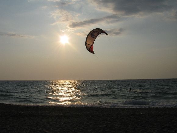 Kitesurfing in Agios Ioannis, Lefkada