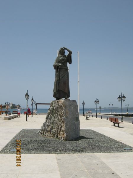 Spetses monument of Lascarina Bouboulina
