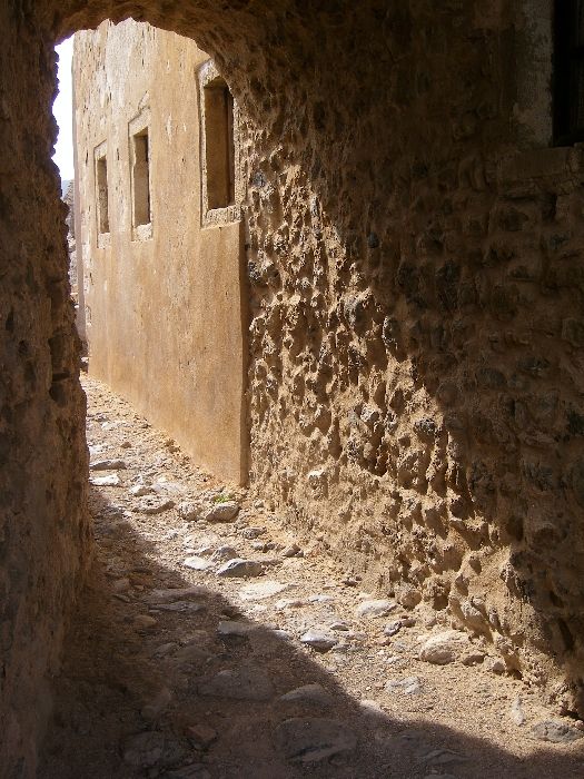 Passage near the surrounding wall, Monemvasia