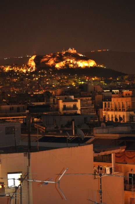 Athens breathing by night 2