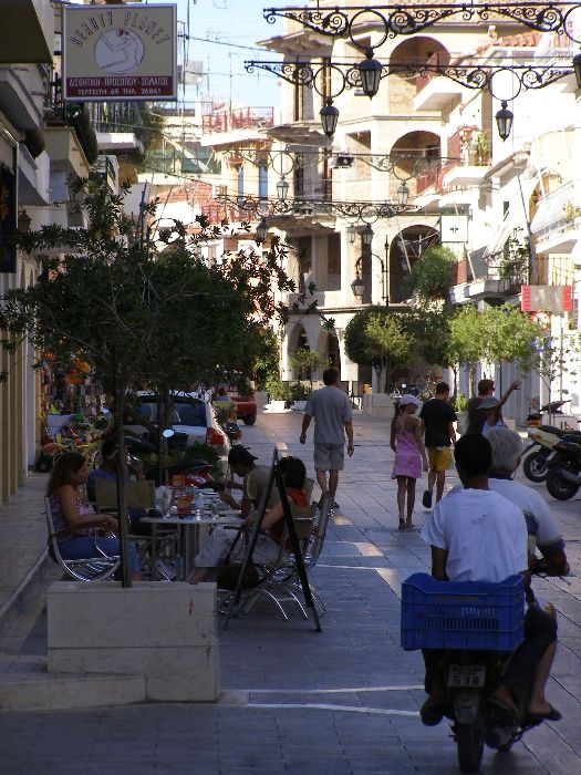 street in Zakynthos town