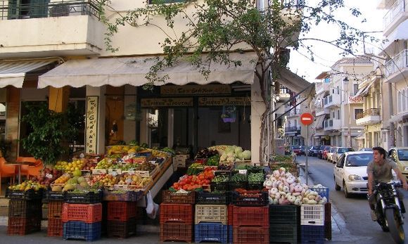 Street corner in Zakynthos town