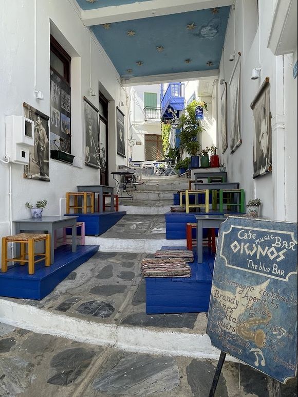 Wandering thru Skopelos Town streets...