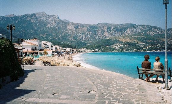 Samos, Kokkari: the long beach