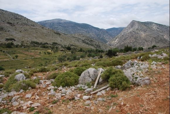 Hiking near Grias Castle in Chios