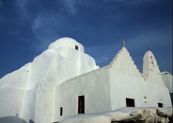 white beauty - chapel paraportine