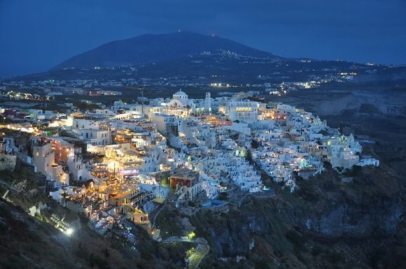 FIRA AT NIGHT