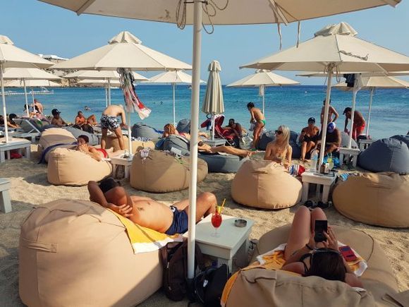 Mykonos august 2017, Paradise, in tropicana beach club