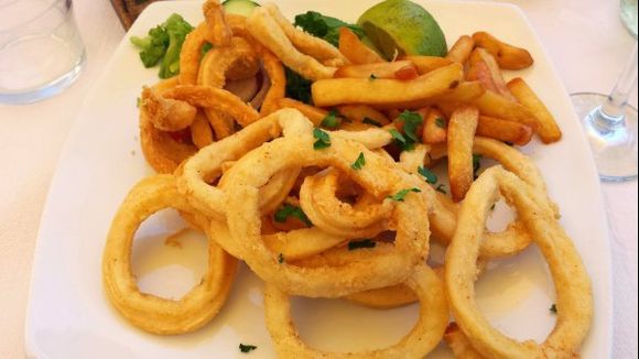 Corfù july 2014, fried squid in Gran Aladino restaurant in Paleokastritsa.