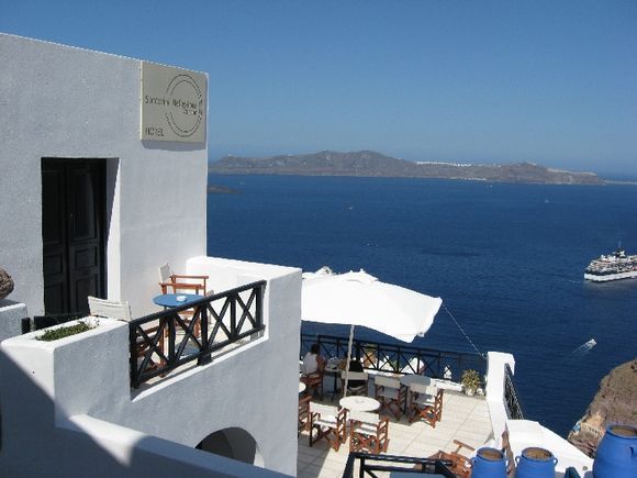 Santorini Reflexion Hotel in front of the Volcano (Fira)