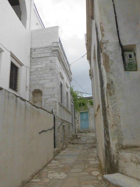 an alley in Apeiranthos, Naxos