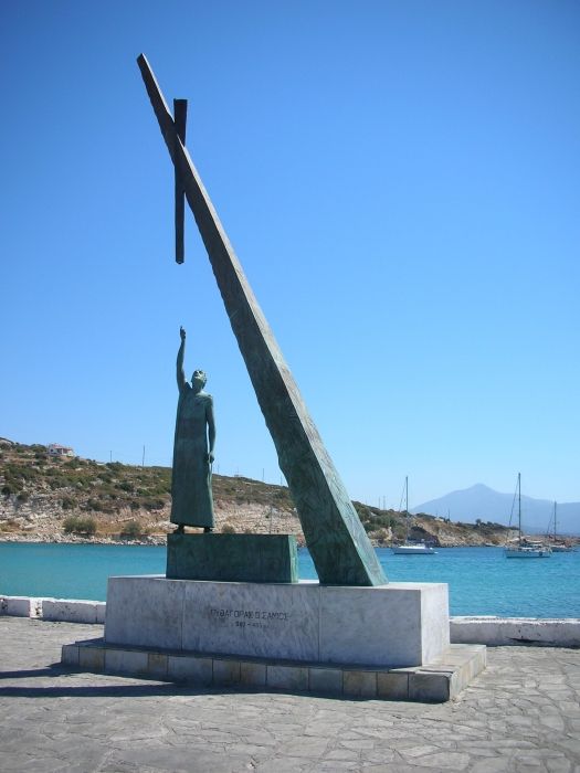 Pythagorus statue in Pythagorio port