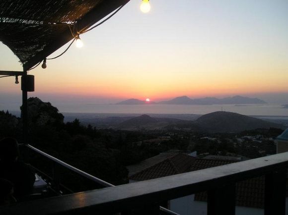 SMARAGDI tavern. Zia in a village of Kos, erald enjoy your meal along with the most beautiful sunset and more ...