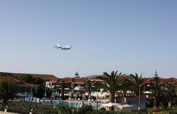 Zante.
Coming into land.