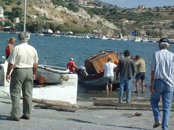 Samos, trying to get the boat out of the water in Pythagorio.