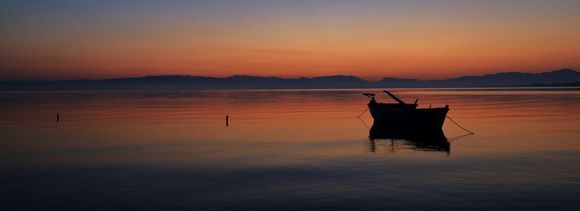 Kalivotis beach Perivoli.
A bronzed sunrise.