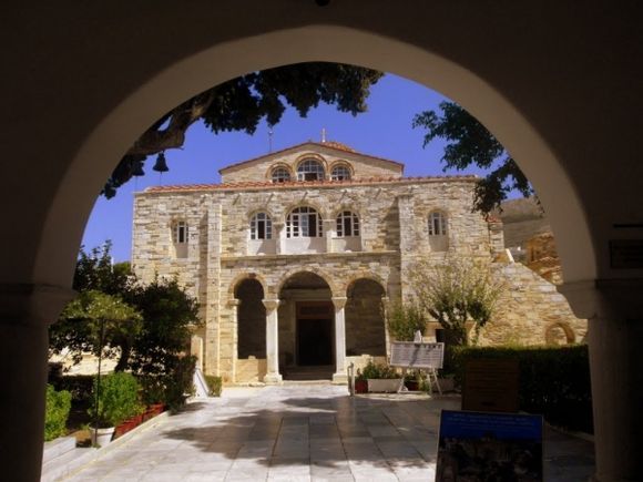 Monastery of Panagia Ekatontapiliani Source: www.greeka.com