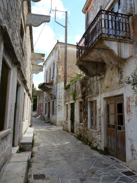 Halfi: Classic Greek homes line a lovely narrow lane in Halki.
