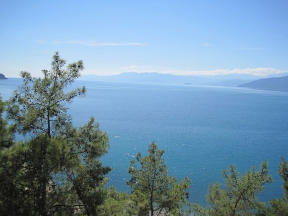 Mountains and the sea . . . pure Greece!