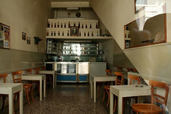 cafeteria in Crete