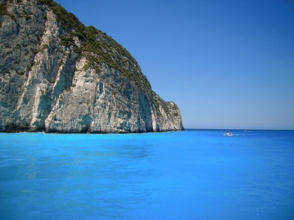 Navagio, Zakynthos.
what a color, no word.