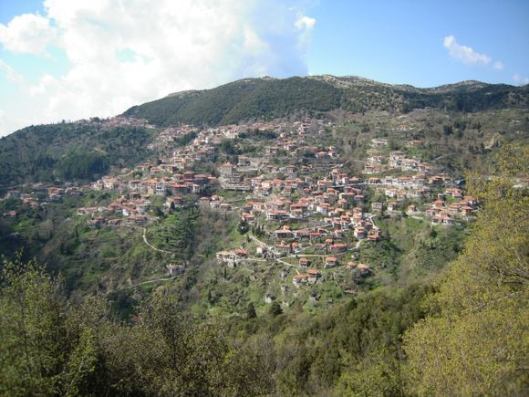 town of Lagkadia. town in the middle of the mountain.