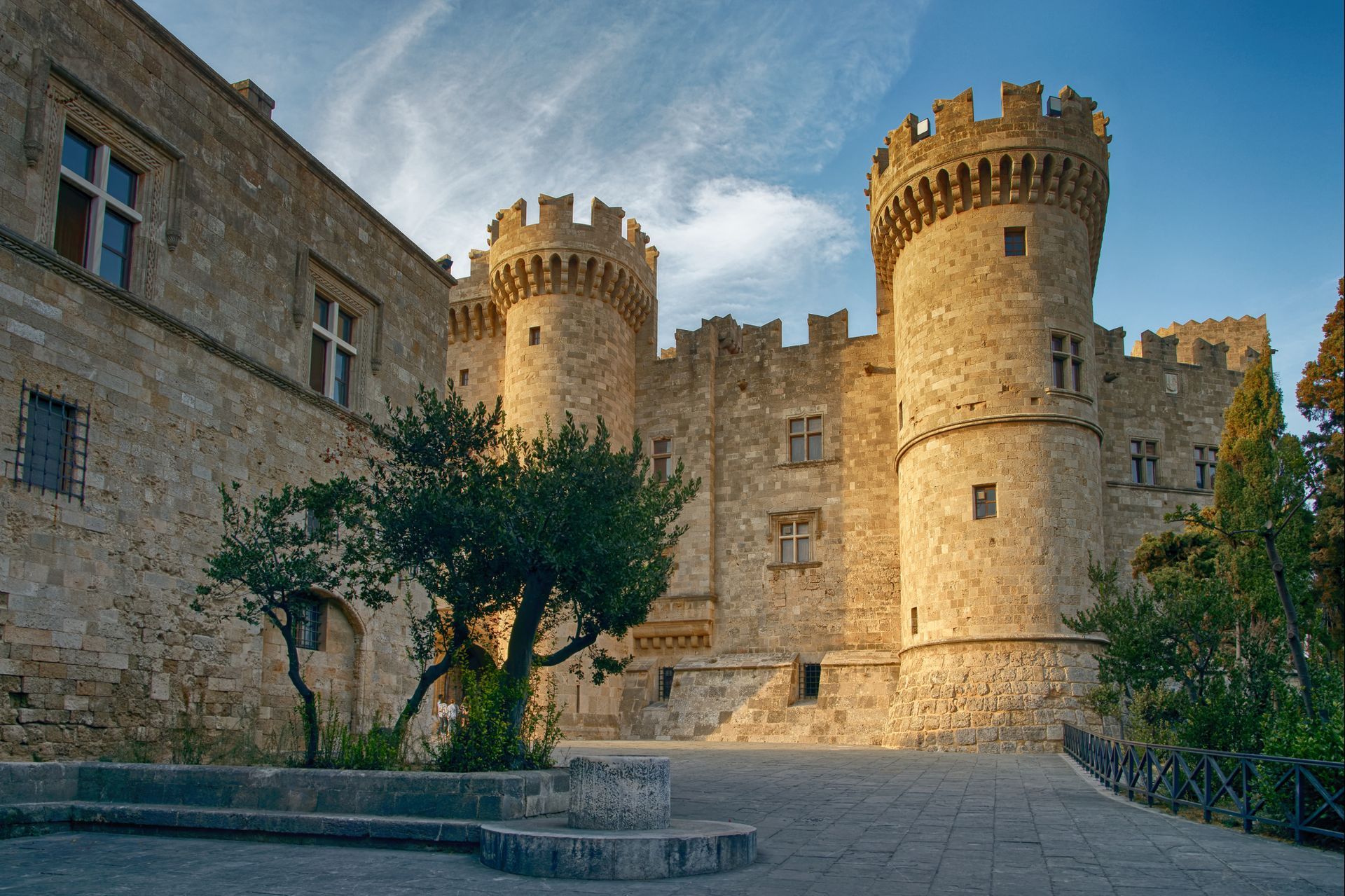 Photos of Grand Master Palace in Rhodes - Page 1